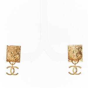 CHANEL G22A gold CC charm Lion Head square stud clip on earrings pair